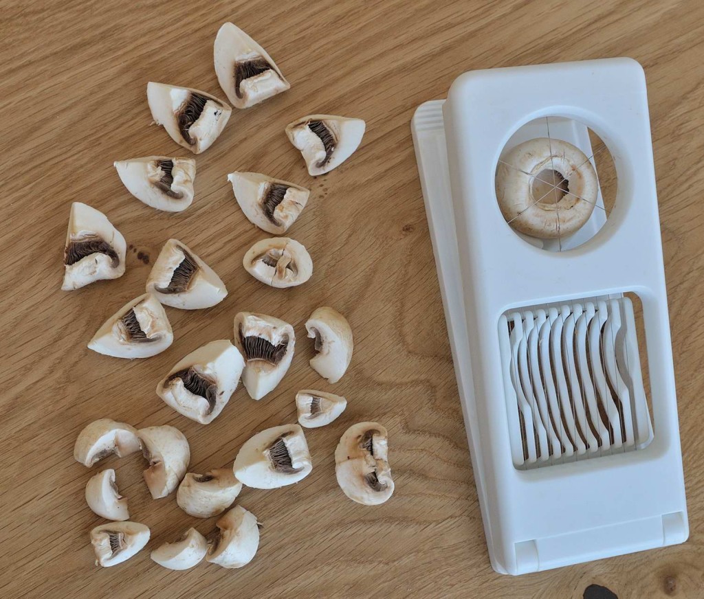 Egg slicer mushrooms