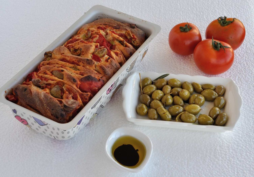 לחם שכבות טבעוני בטעם פיצה