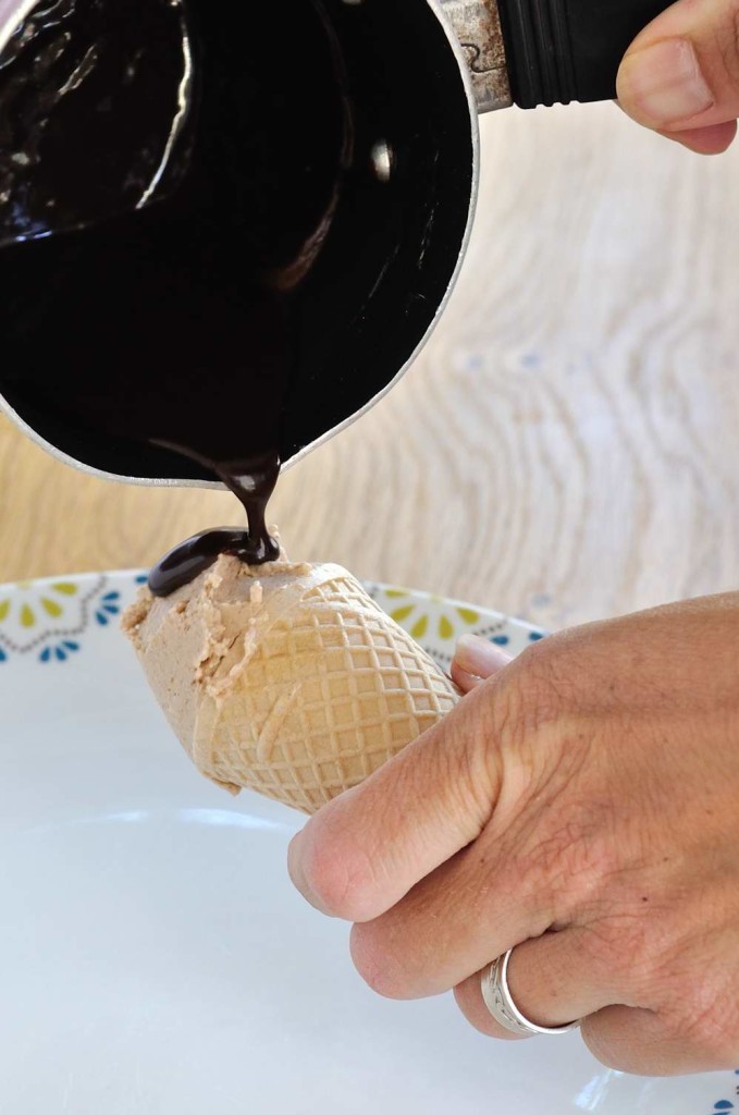 גלידת אגוזים טבעונית