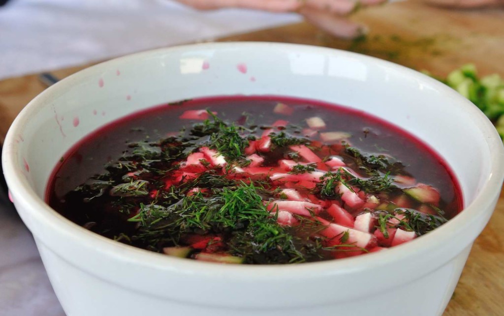 Chilled Vegan Beet Soup (Svekolnik)