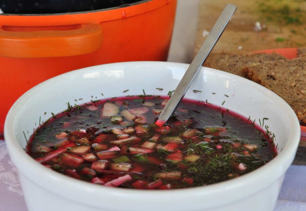 Chilled Vegan Beet Soup (Svekolnik)