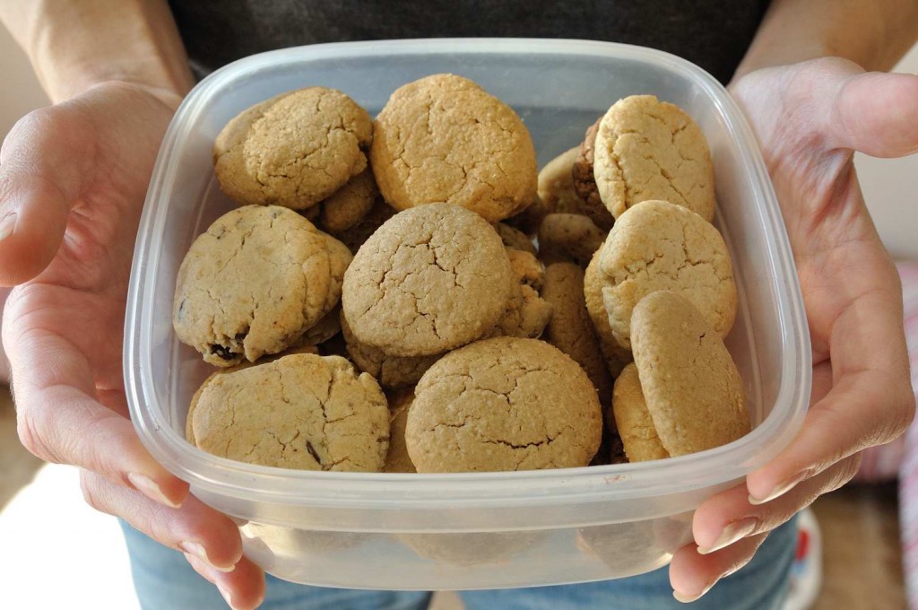 Healthy Tahini/Almond/Peanut Butter Cookies (Vegan + Gluten Free)