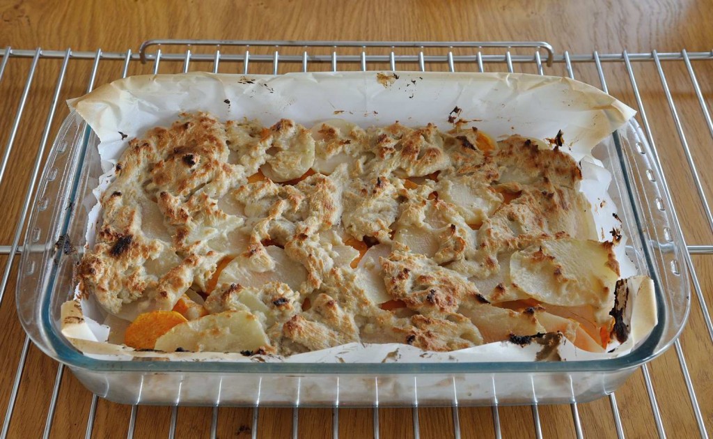 Vegan Potatoes and Sweet Potatoes Gratin