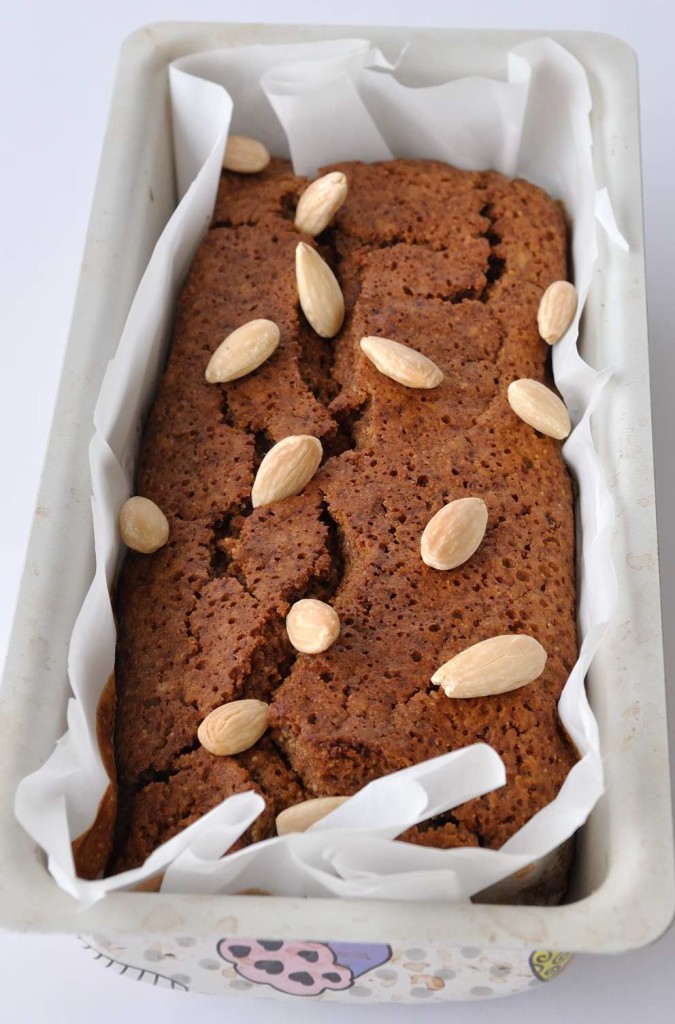 Vegan (one bowl!) almond coffee maple cake