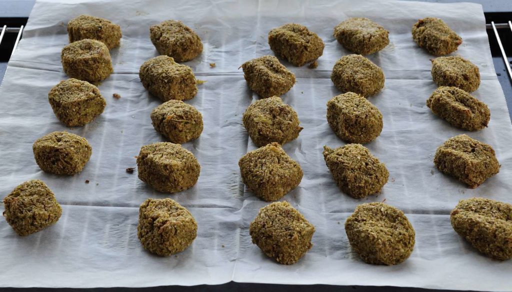 Vegan Broccoli and Cashew Cheese Tots