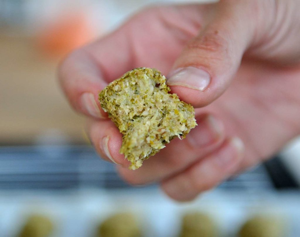 Vegan Broccoli and Cashew Cheese Tots