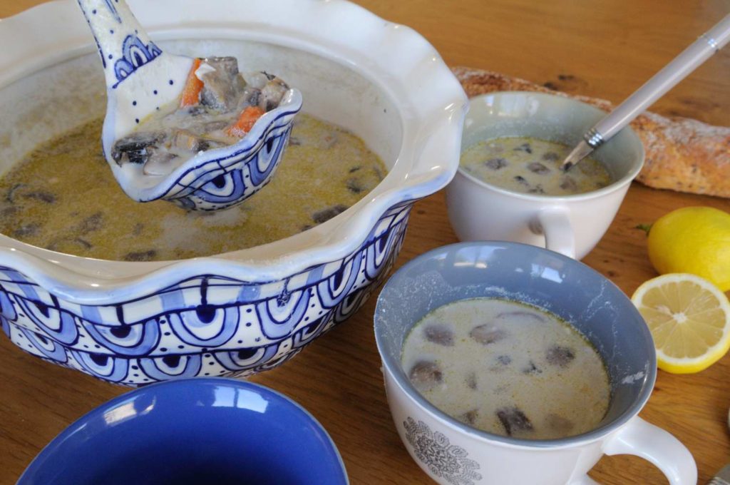 Jerusalem Artichoke And Mushrooms Soup (Vegan)