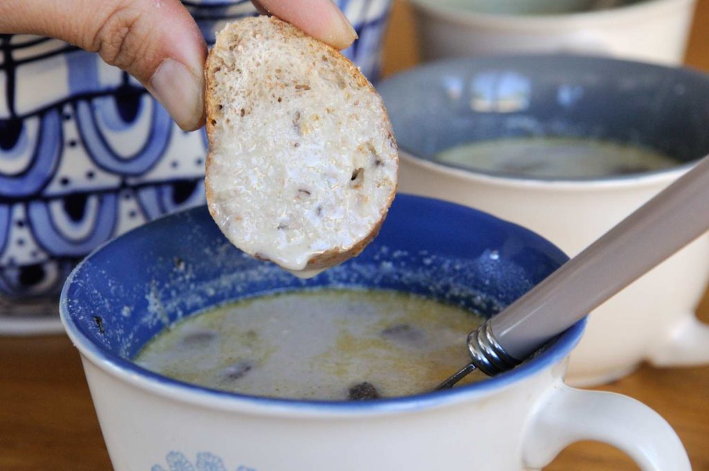 Jerusalem Artichoke And Mushrooms Soup (Vegan)