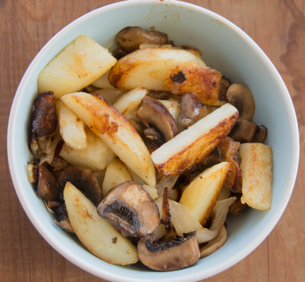 Pan Fried Potatoes With Mushrooms, Onions And Cashew Cream